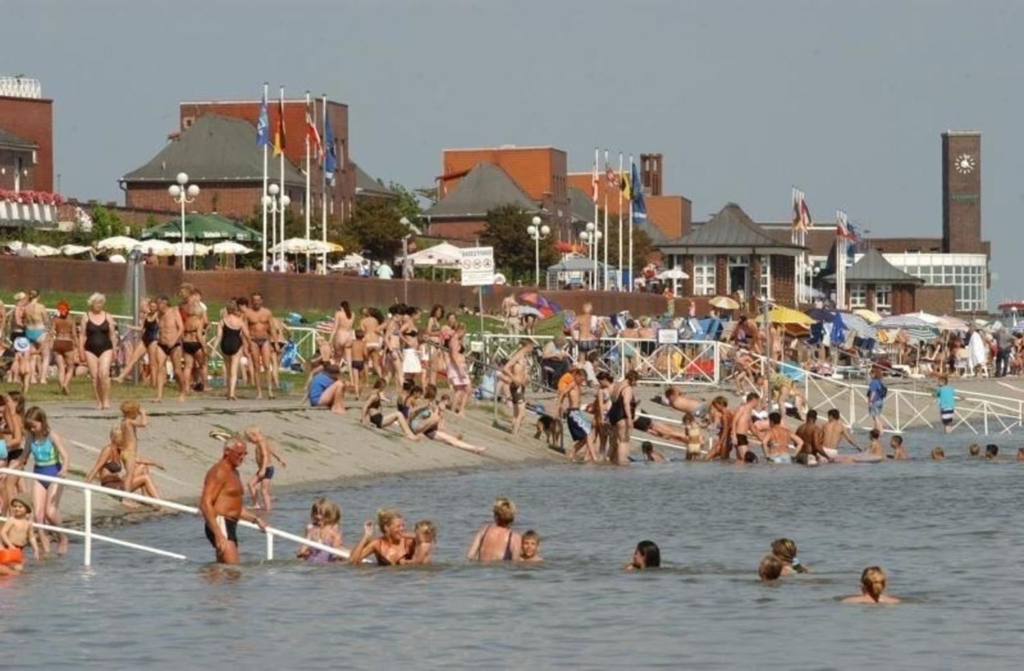 Ruhige Ferienwohnung Mit Balkon Und Parkplatz Wilhelmshaven Exterior photo